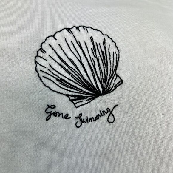 Charlie Holiday White Gone fishing slim tee embroidered shell NWT - Picture 4 of 11